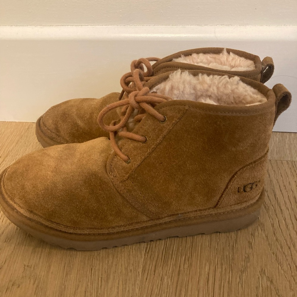 UGGS BIG KIDS BOOTS 🥾